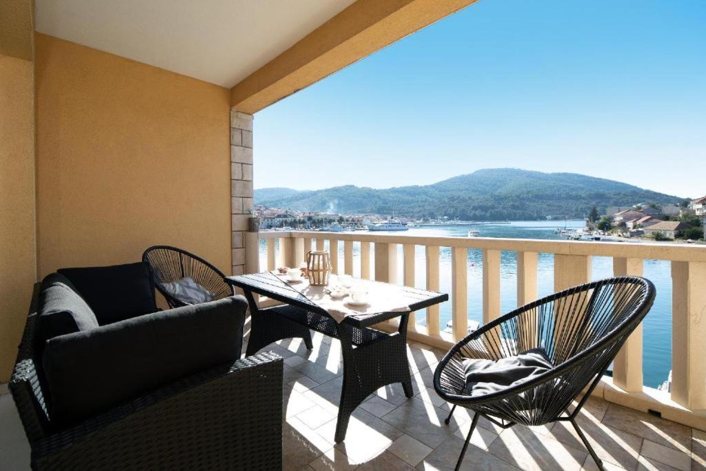 Apartments Dea Caeli ヴェラ・ルカ エクステリア 写真